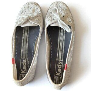 Keds Ladies White lace Tie Slip On Sneakers Size 7.5